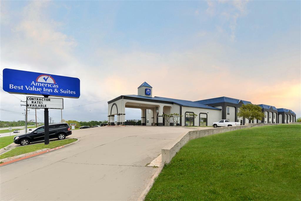 Red Roof Inn & Suites Austin East - Manor Kültér fotó